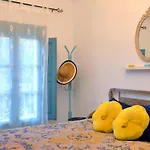 La Boutique *